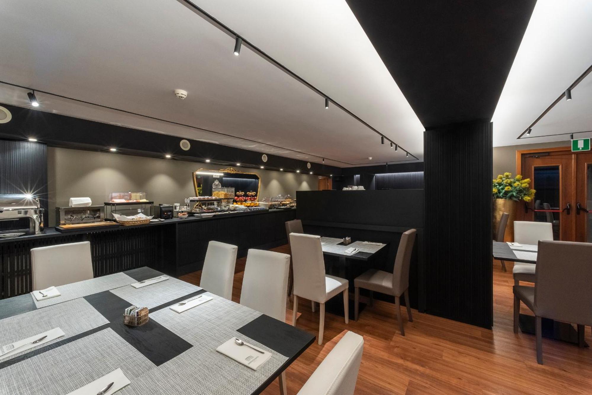 Hotel Doriguzzi Feltre Luaran gambar